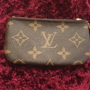 ❌ SOLD ❌ Authentic Louis Vuitton Monogram key cles pouch